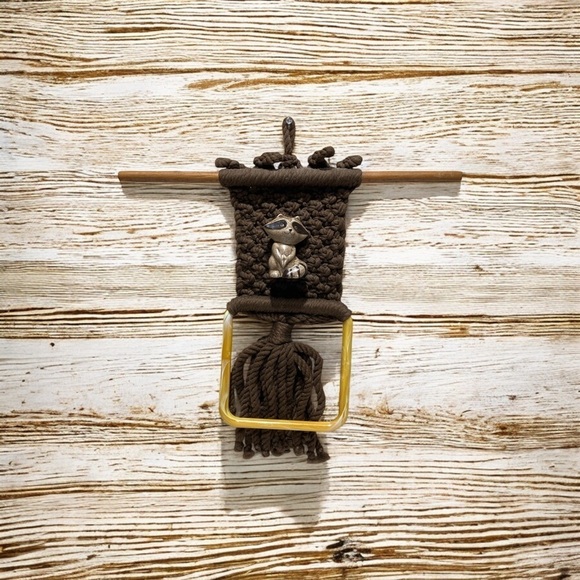 Vintage 1970’d Macrame Towel Holder With Racoon - Picture 1 of 5
